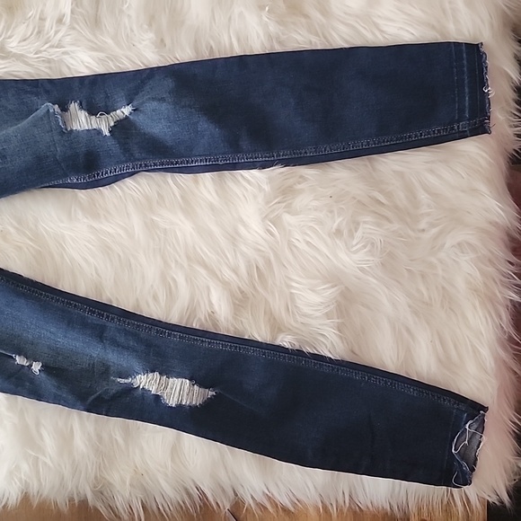 Hollister bundle of jeans - Picture 9 of 13
